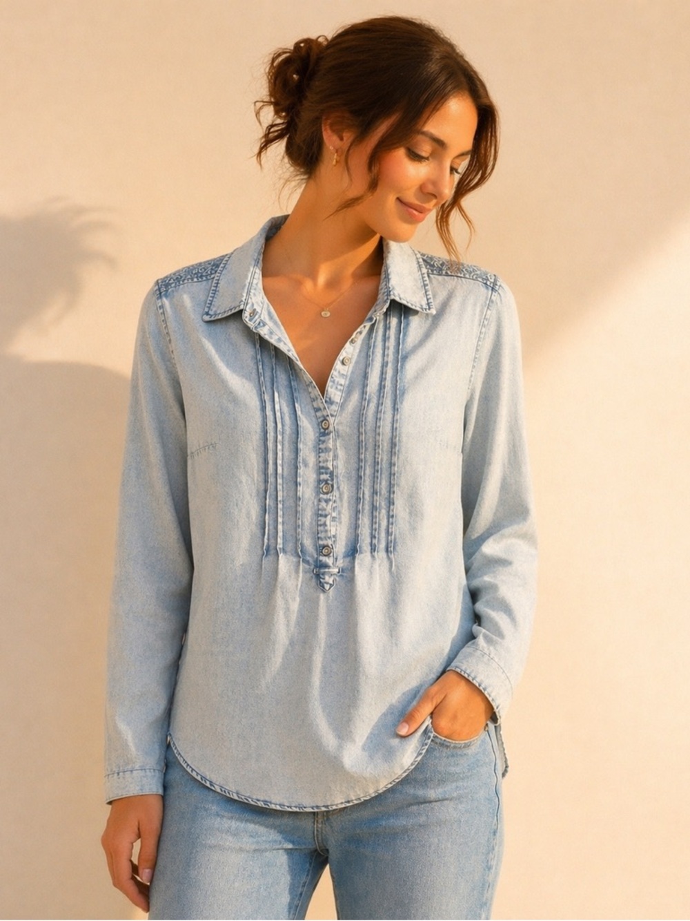 Vintage America Blues light wash Embroidered Boho Top Large Denim Western